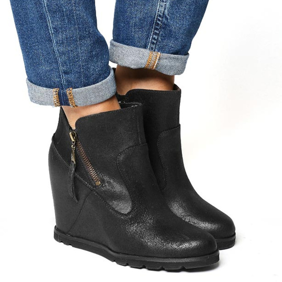 ugg wedge boot chelsea boot